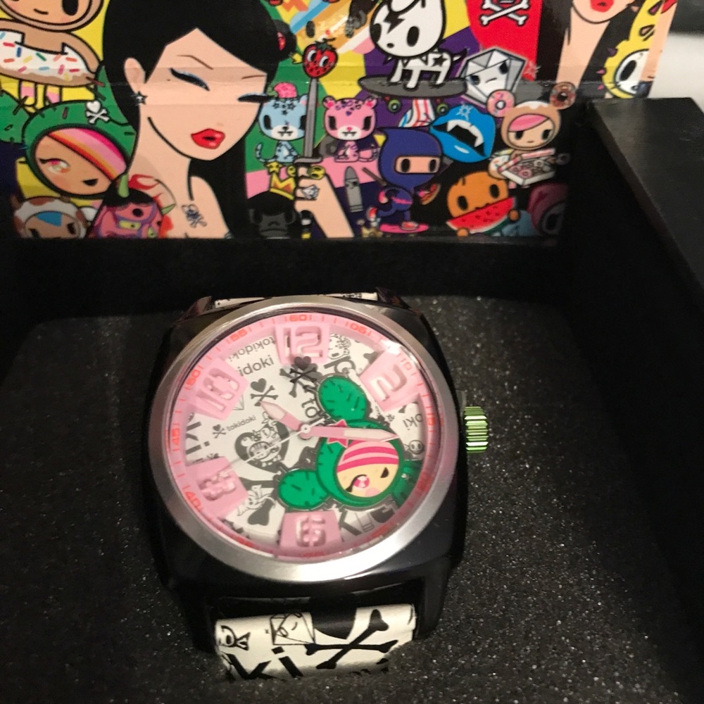 Tokidoki watch/ needs a new battery